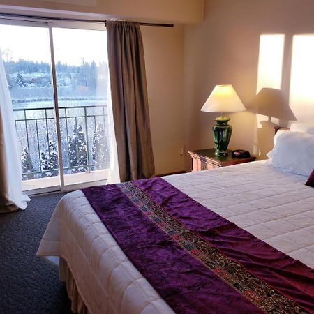 Totem Lake Hotel Керкленд Экстерьер фото