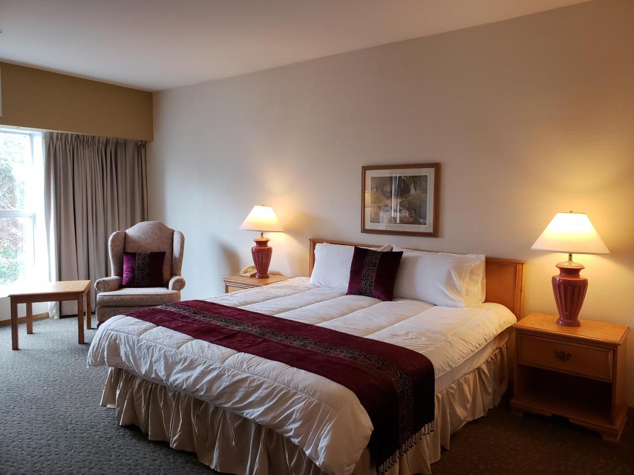 Totem Lake Hotel Керкленд Экстерьер фото