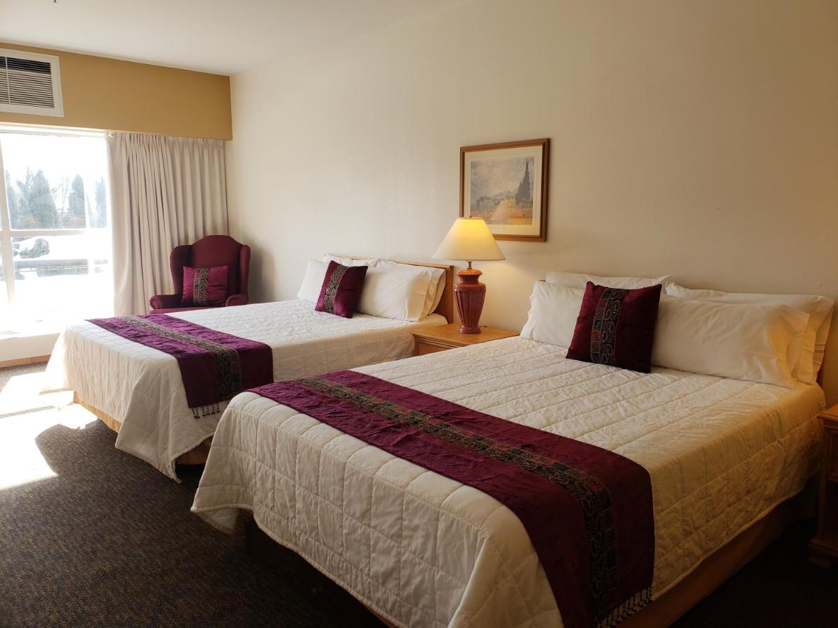 Totem Lake Hotel Керкленд Экстерьер фото